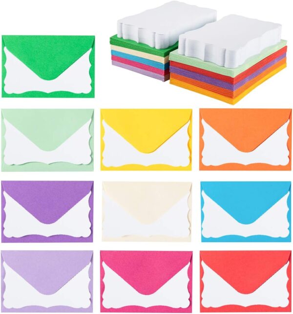 Tarjeta blanca con sobre de colores  x1 (colores variados) 10cm x 6.5cm aprox