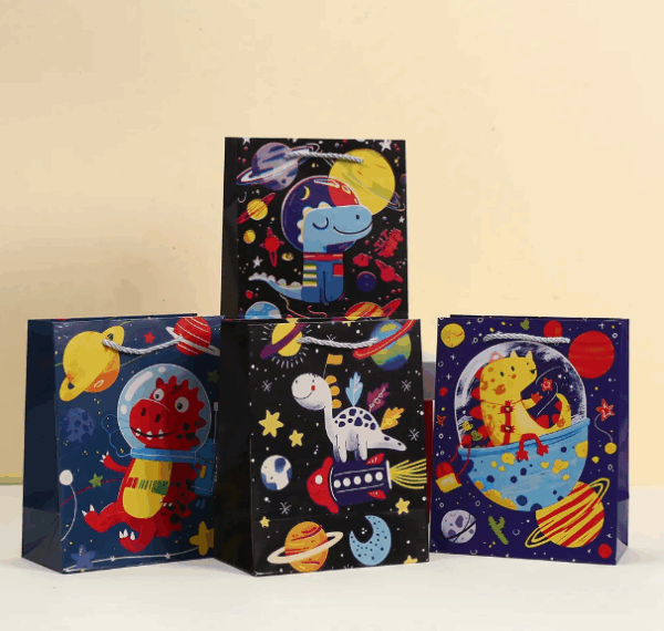 Bolsa Dinosaurio (pita de hilo) 18cm x 23cm (diseños variados)