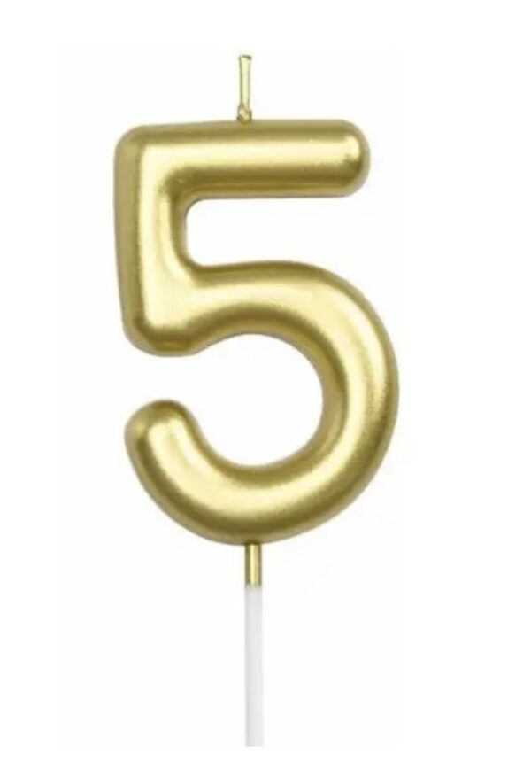 Vela numero 5 dorada