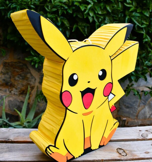 Piñata Pikachu (imagen referencial)